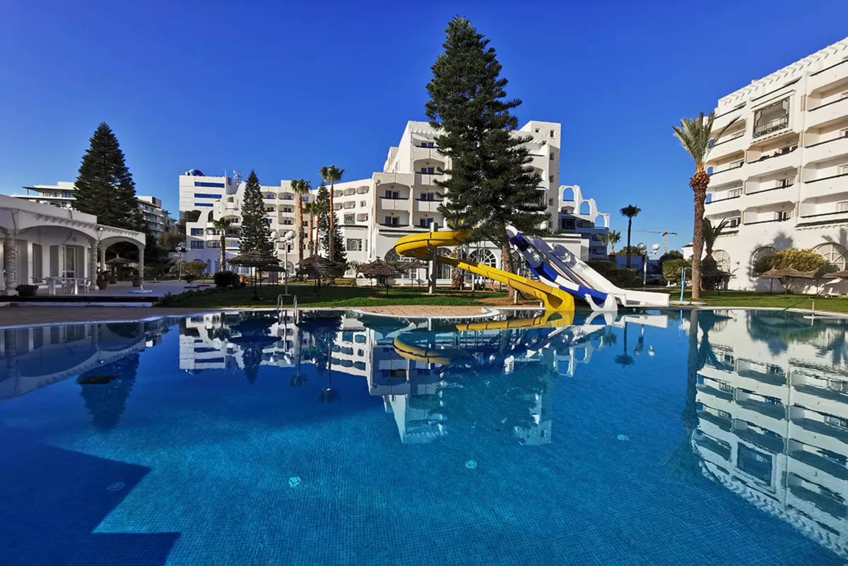 Hotel Jinene Beach